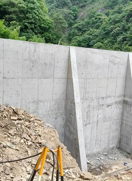 沧州孟村回族自治县重力式挡土墙